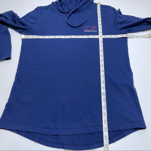 Vineyard Vines Navy Blue Hooded Long Sleeve Tee Size Small Red Whale - Picture 7 of 7